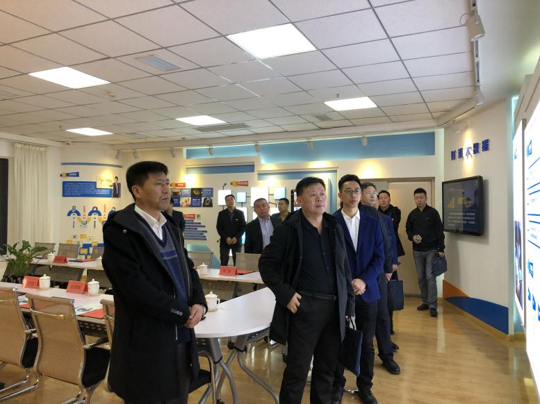 四平市铁东区王学民区长一行莅临利来集团官网集团考察财路大数据项目